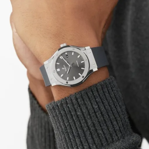 Hublot Classic Fusion Men Automatic Grey Rubber Watch 542.NX.7071.RX - Image 2