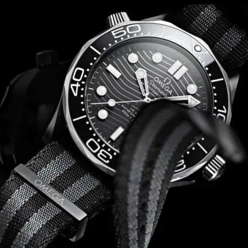 Omega Seamaster Men Automatic Black Fabric 007 Watch O21092442001002 - Image 4