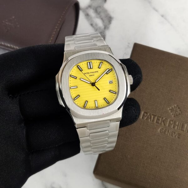 Nautilus 5711 GRF SS Yellow Dial 324 SC