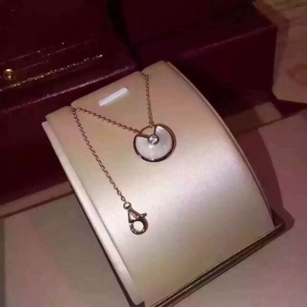 Amulette de Cartier White Mother-of-Pearl Diamond Necklack in Yellow Gold, White Gold and Pink Gold - Image 3
