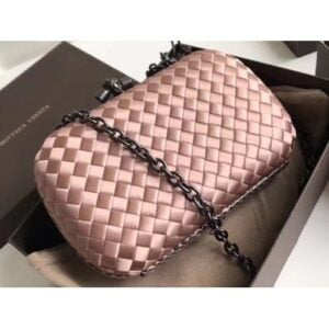 Bottega Veneta Knot Clutch In Boucher Intreccio Light Pink