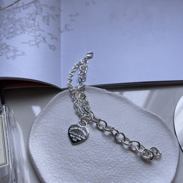 Fake Return To Tiffany Sterling Silver Ladies Elegant Single Heart Tag Pendant Link Bracelet Review - Image 2