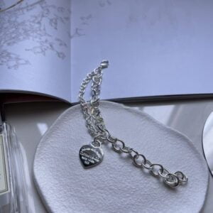 Fake Return To Tiffany Sterling Silver Ladies Elegant Single Heart Tag Pendant Link Bracelet Review