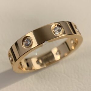 Good Reviews Cartier Love Ring 18K Rose Gold Ring With 8 Diamonds B4050800 For Sale