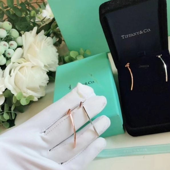 Modern Design Tiffany T 925 Silver Wire Bar Pendant Ladies T Motif Earrings Rose Gold/Silver 62271906 Replica - Image 6