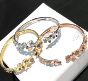 New Van Cleef Arpels Frivole Bracelet 7 Flowers Yellow Gold/White Gold/Rose Gold With Diamond Replica