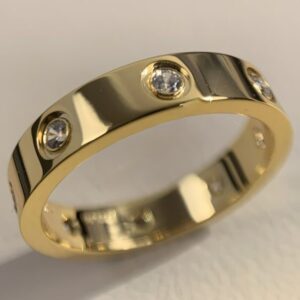 Replica Cartier Love Ring 18K Yellow Gold Ring With 8 Diamonds B4056200 For Ladies