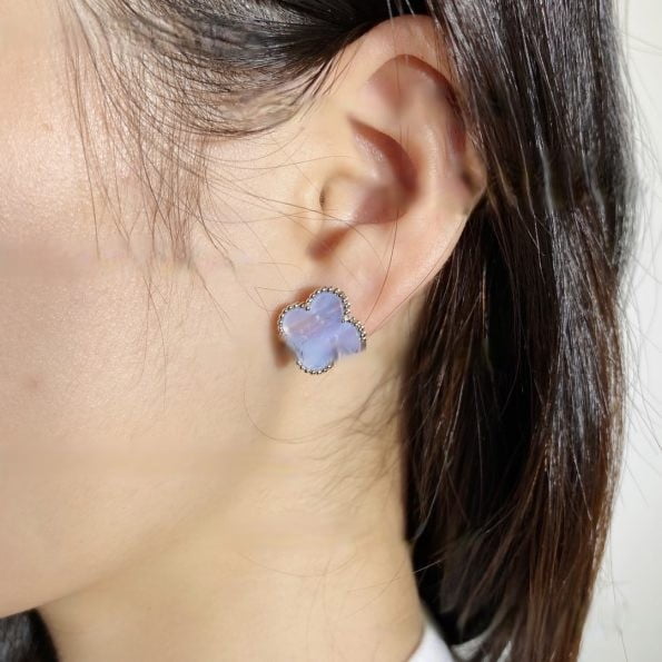 Replica Van Cleef Arpels Vintage Alhambra Earrings White Gold Chalcedony - Image 7