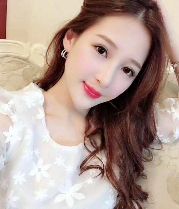 Tiffany Atlas Hollow Sterling Silver Hoop Earrings Studded Crystals Wedding Gift For Lady Price Malaysia - Image 3