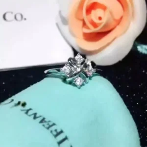 Tiffany & Co. Schlumberger Lynn Ring Diamonds Sterling Silver Girls Fine Jewelry UK Sale GRP03329
