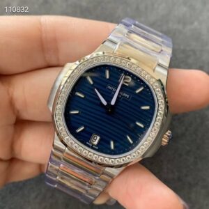 Nautilus 7118 Lady 3KF SS Blue Dial 324 SC