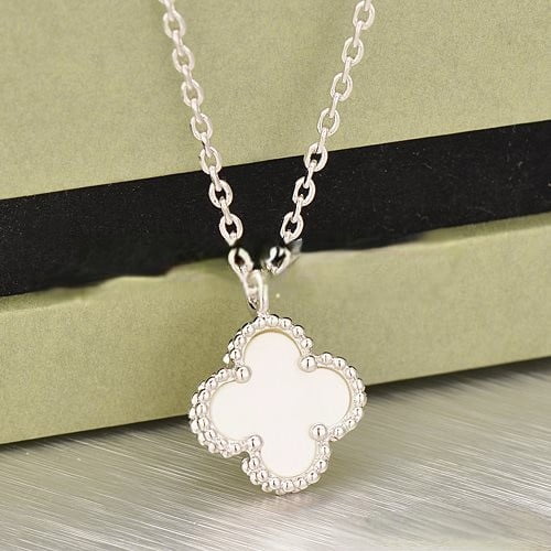 Van Cleef & Arpels Sweet Alhambra Pendant White Gold With White Mother Of Pearl 9mm - Image 3