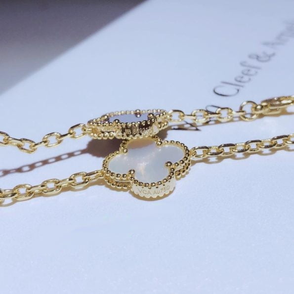 Van Cleef & Arpels Vintage Alhambra long necklace 20 Motifs Mother-of-pearl with Diamond More Color - Image 9