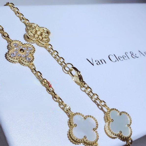 Van Cleef & Arpels Vintage Alhambra long necklace 20 Motifs Mother-of-pearl with Diamond More Color - Image 10