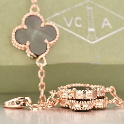 Van Cleef & Arpels Vintage Alhambra Necklace Pink Gold 20 Motifs With Gray Mother Of Pearl - Image 3