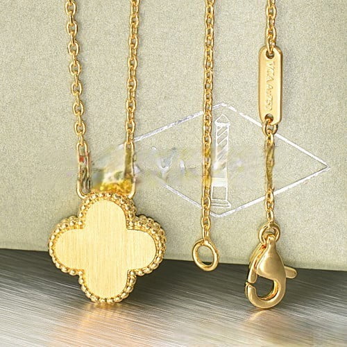 Van Cleef & Arpels Vintage Alhambra Pendant Yellow Gold With Turquoise Mother Of Pearl Round Diamonds - Image 4