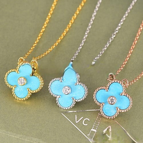 Van Cleef & Arpels Vintage Alhambra Pendant Yellow Gold With Turquoise Mother Of Pearl Round Diamonds - Image 5