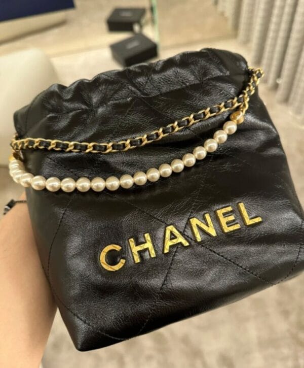 Chanel 22 Mini Handbag Black - Image 7