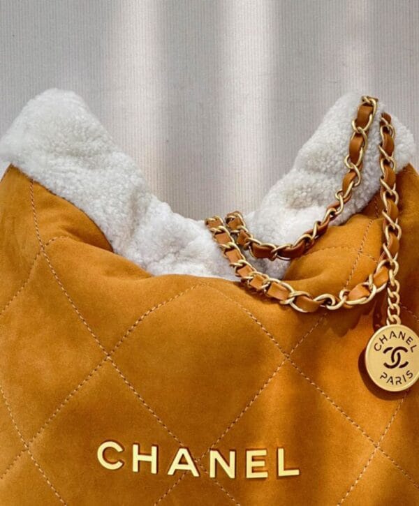 Chanel 22 Small Handbag AS3260 Coffee - Image 3