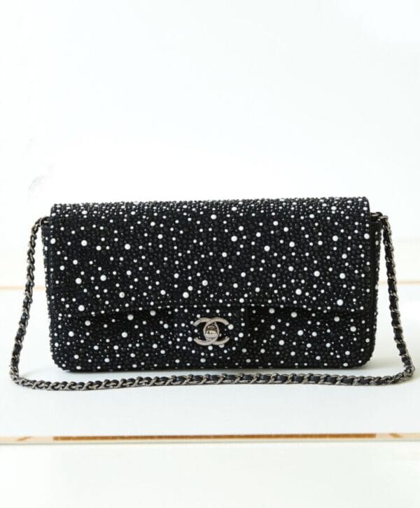 Chanel Clutch AS4372 Black - Image 7
