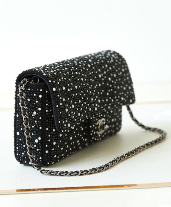Chanel Clutch AS4372 Black - Image 6
