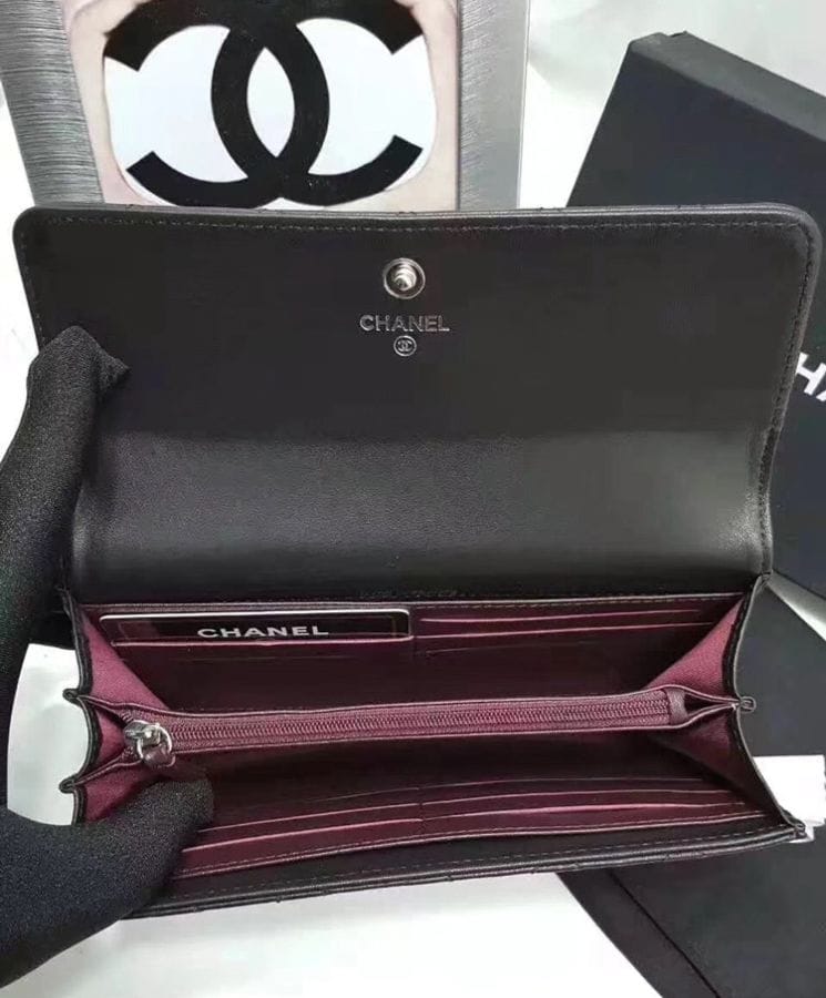 Chanel Rectangle Quilted Wallet in Lambskin Black - Image 5