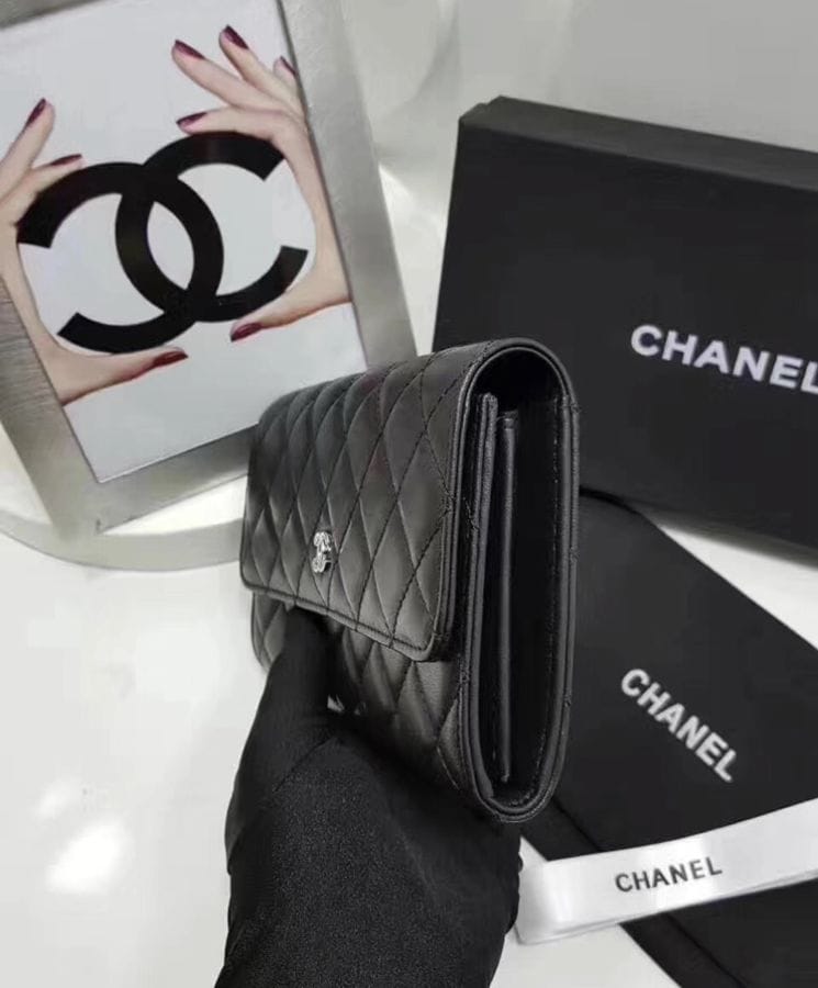Chanel Rectangle Quilted Wallet in Lambskin Black - Image 2