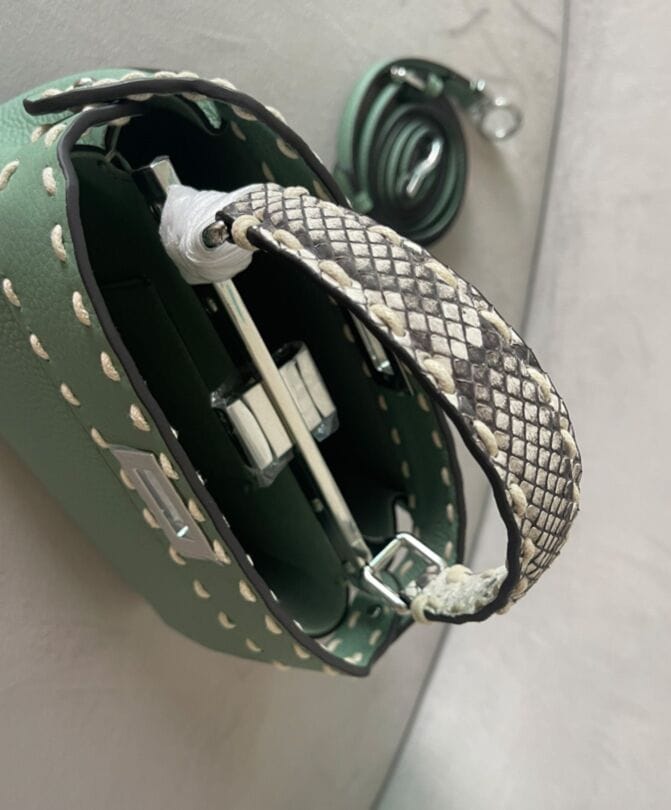 Fendi Peekaboo ISeeU Small 8BN327 - Image 2