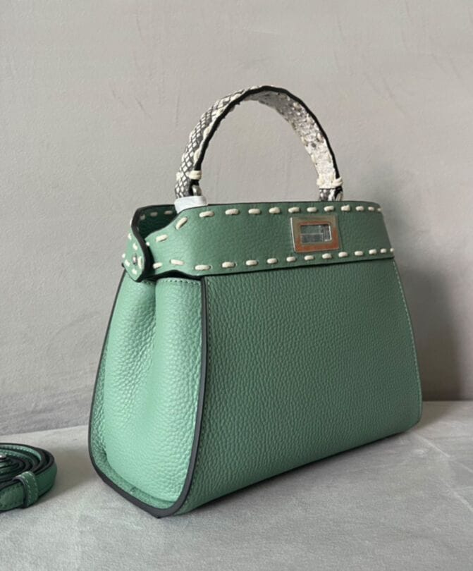 Fendi Peekaboo ISeeU Small 8BN327 - Image 6
