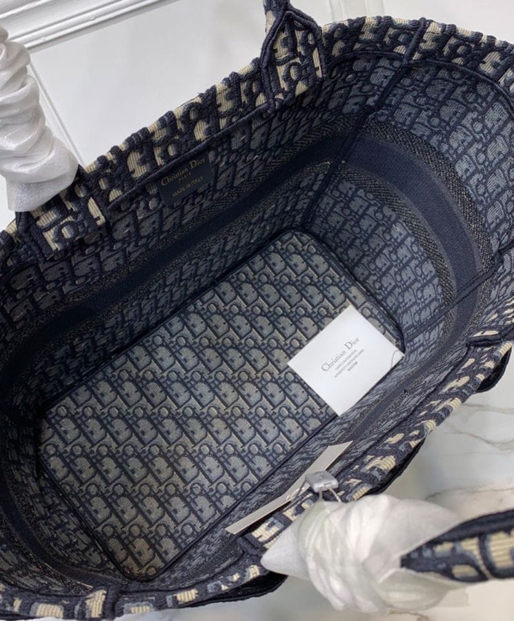 Dior Katrina Handbags Dark Blue - Image 6