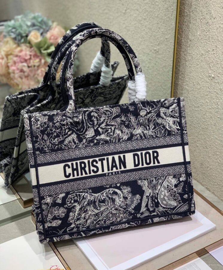 Dior Medium Dior Book Tote Dark Blue - Image 4