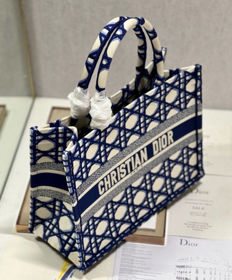 Dior Medium Dior Book Tote Dark Blue - Image 3