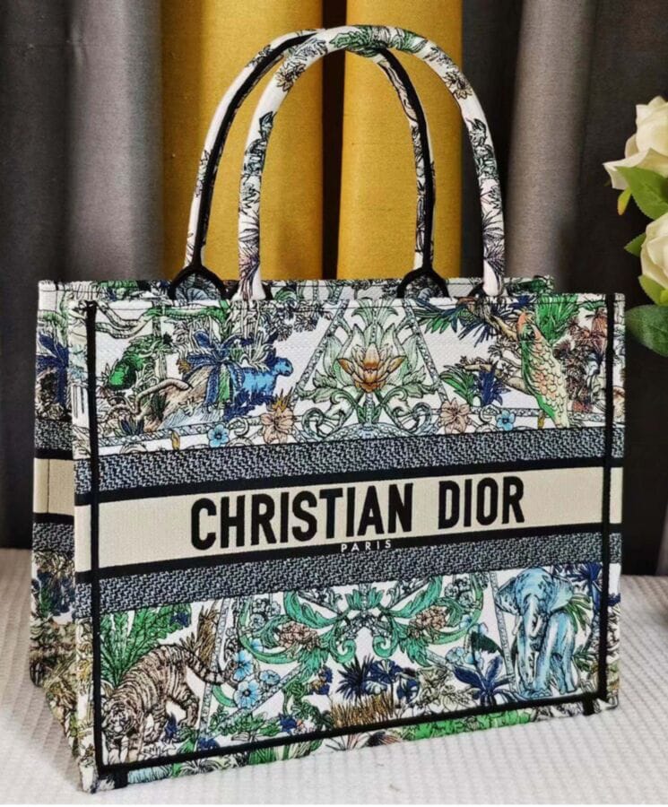 Dior Medium Dior Book Tote Green - Image 4