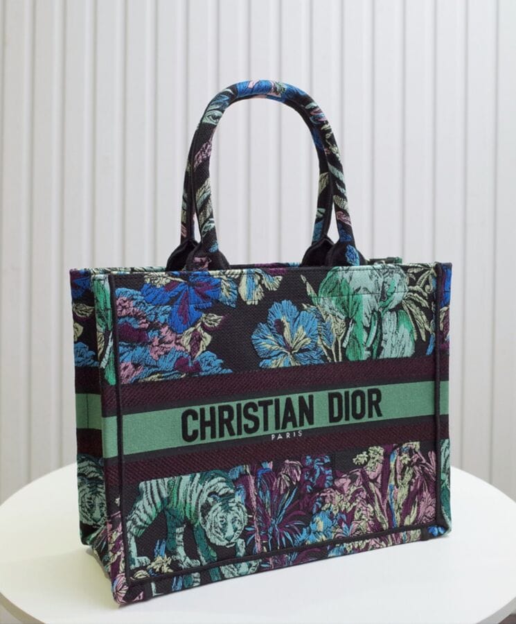 Dior Medium Dior Book Tote Green - Image 4