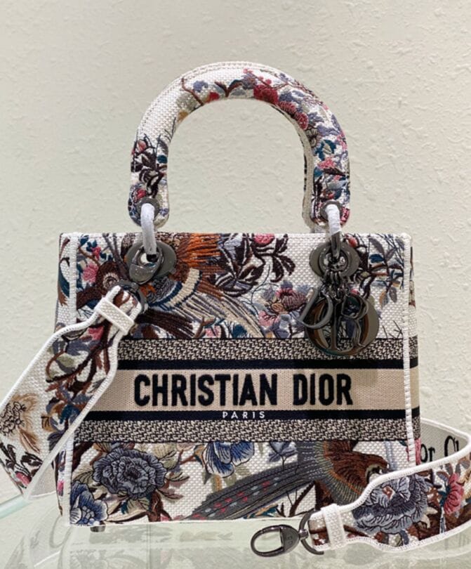 Dior Medium Lady D-Lite Bag - Image 3
