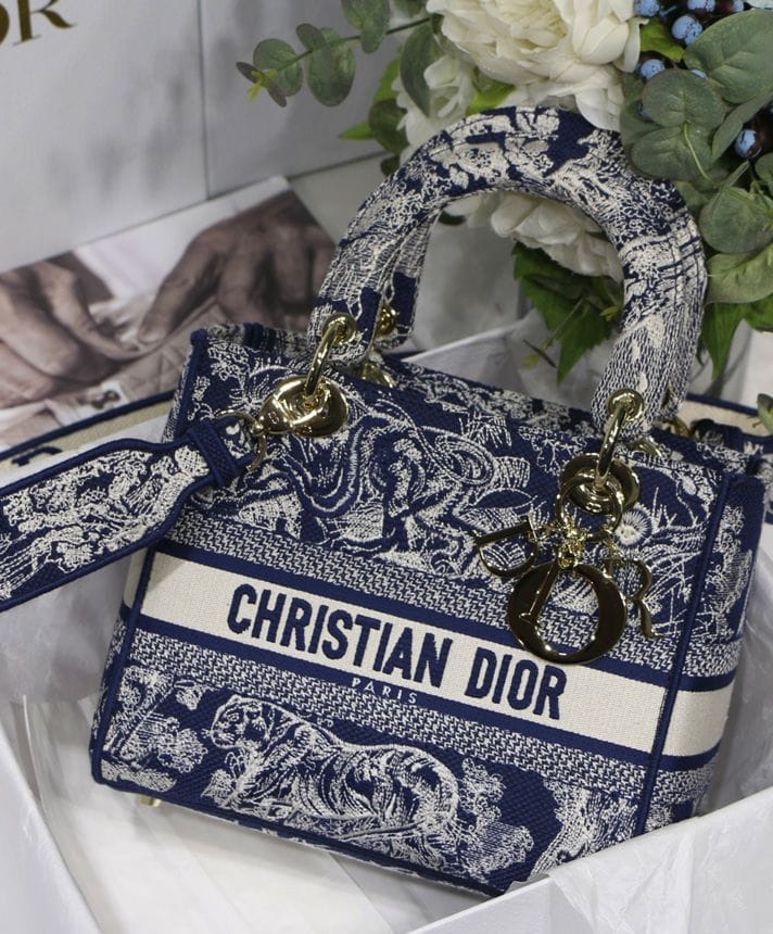 Dior Medium Lady D-Lite Bag - Image 4