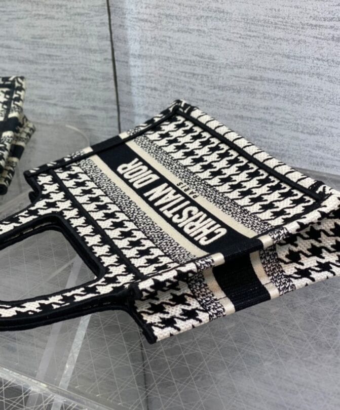 Dior Mini Dior Book Tote Black - Image 2