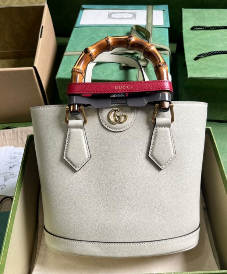 Gucci Diana Small Tote Bag 750396 - Image 3