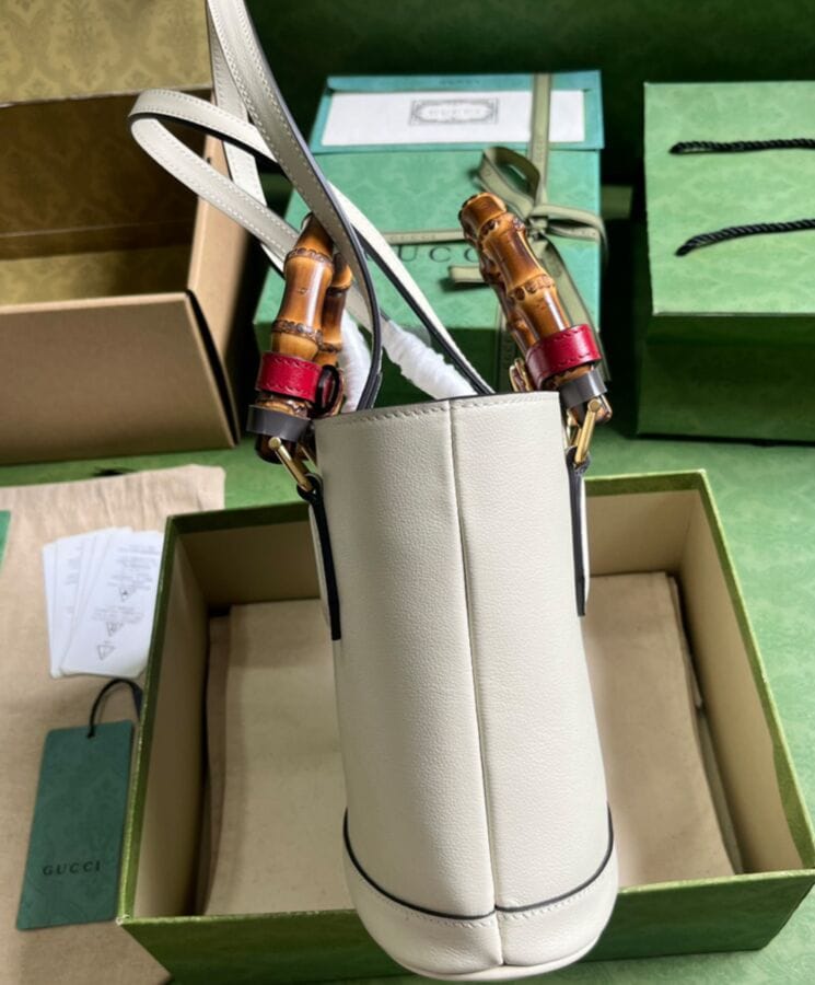 Gucci Diana Small Tote Bag 750396 - Image 2