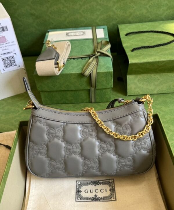 Gucci GG Matelasse Handbag 735049 - Image 5