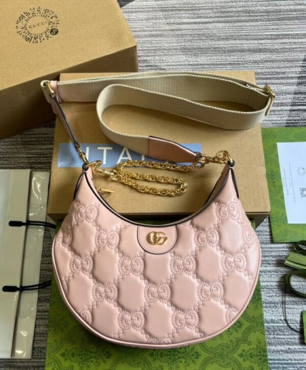 Gucci GG Matelasse Small Shoulder Bag 739709 - Image 4