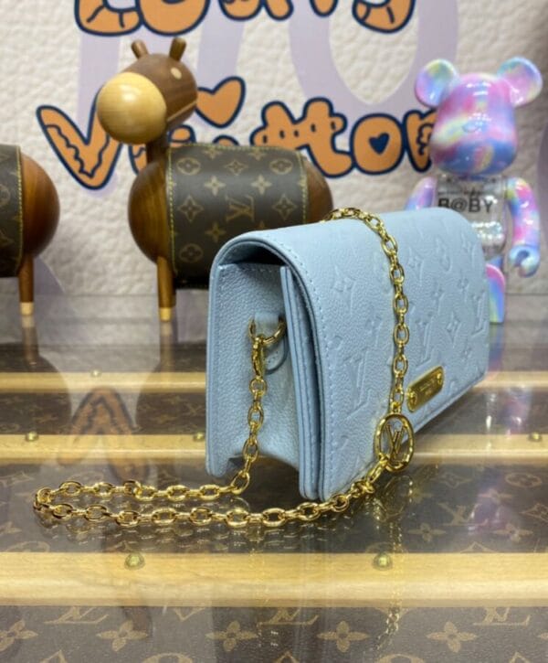 Louis Vuitton Wallet On Chain Lily M83233 Blue - Image 3